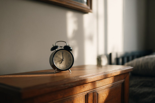 Jaki budzik wybrać do sypialni?